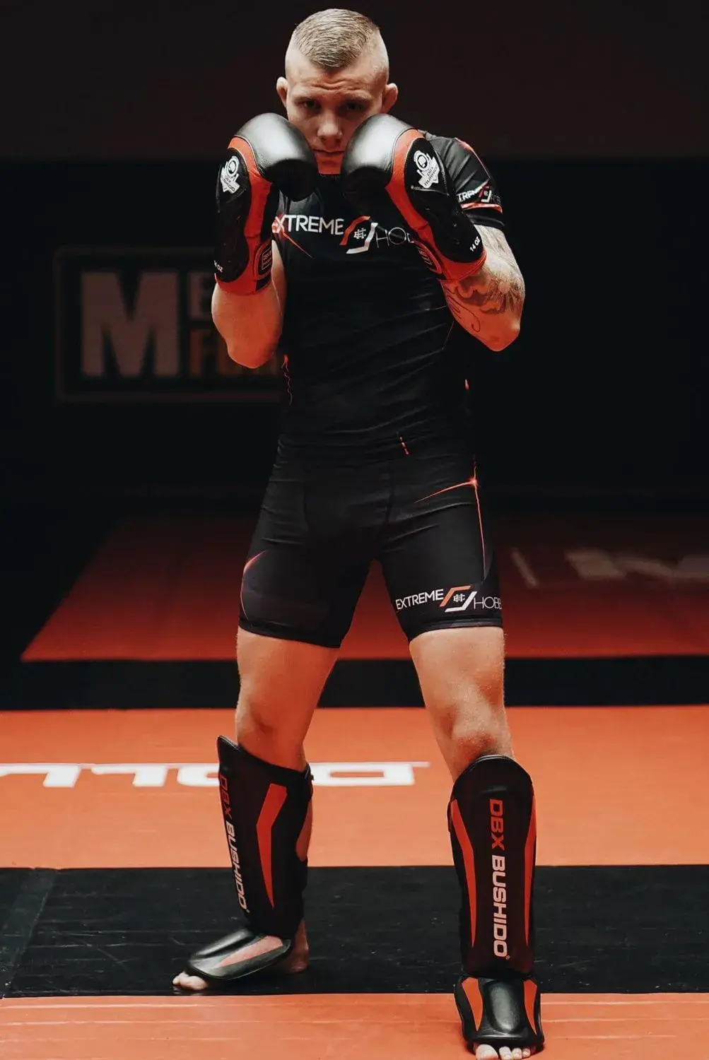 ochraniacze na piszczele mma