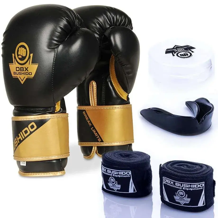 Set of boxing gloves and wraps