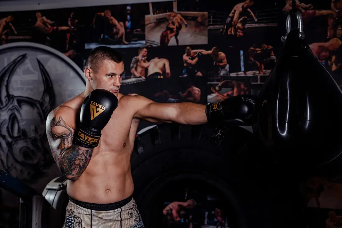 Rękawice Taver Gold w trakcie treningu