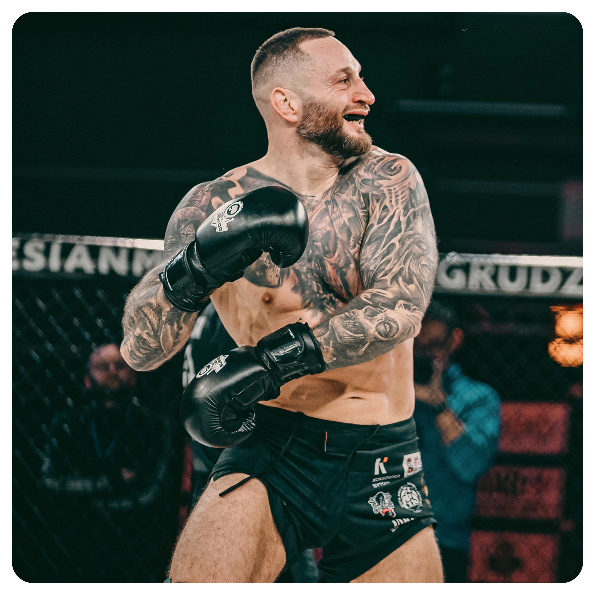 dbx bushido rekawice bokserskie Classic Black