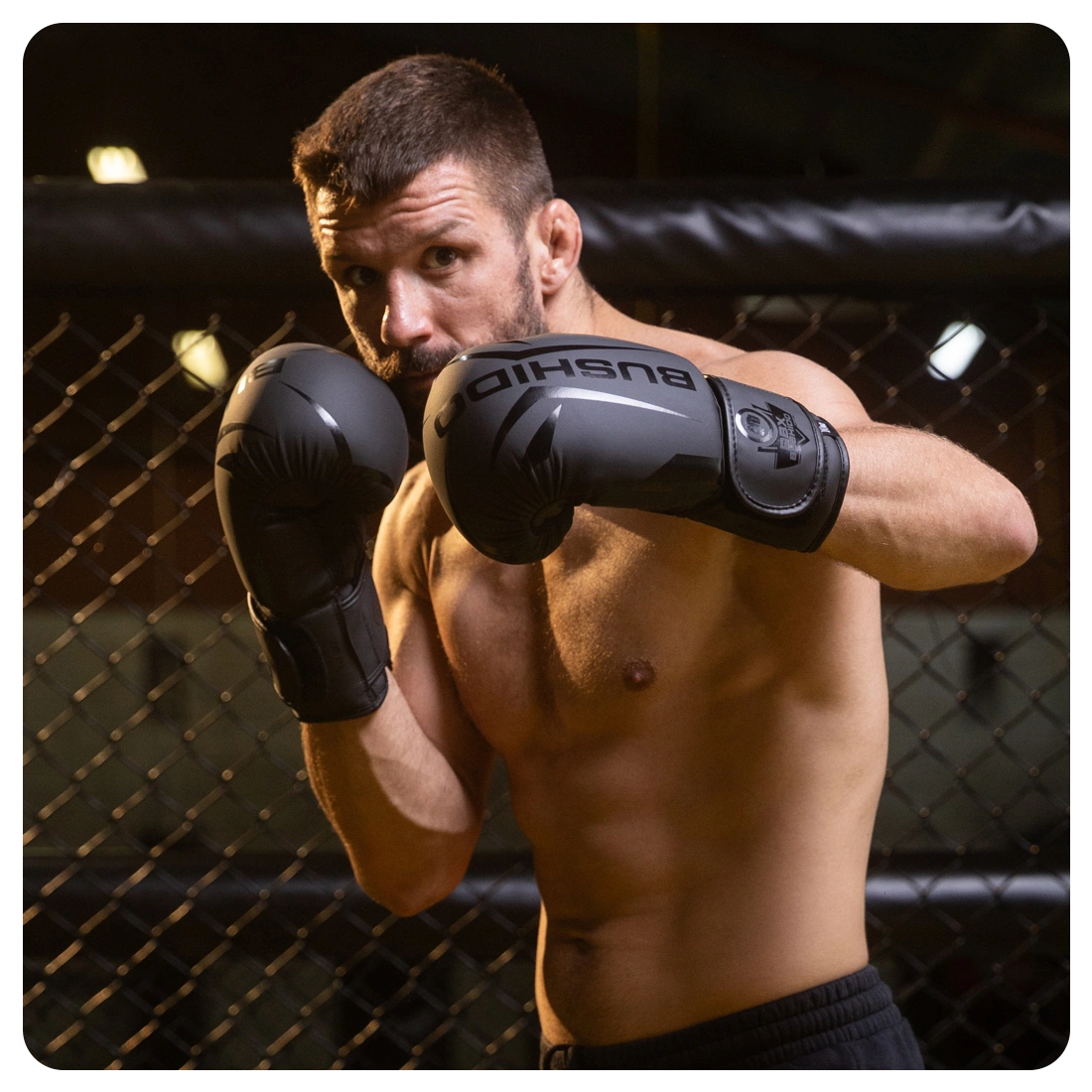 Mateusz Gamrot with Raptor gloves