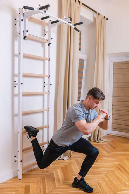 Gymnastic ladder with pull up bar K1