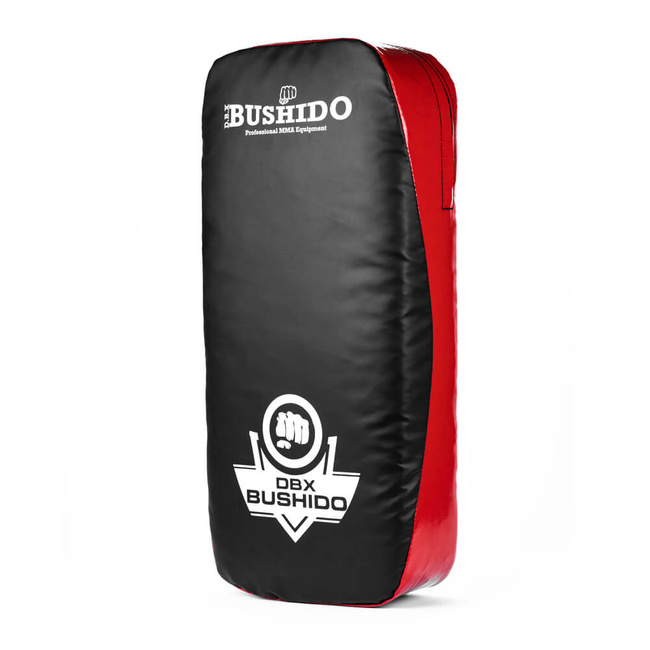 Thai training shield with an elongated profile - black and red