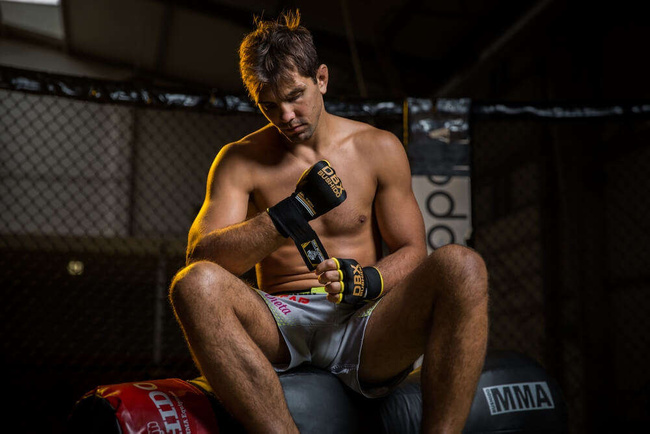 Rękawice żelowe, wewnętrzne - S/M | Złote | DBX Bushido