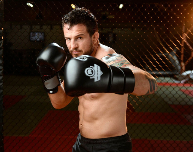 Boxing Set: B-2v9 10oz Gloves + Wraps + DBX DRYER Refresher