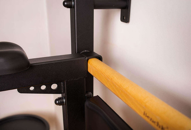 Gymnastic ladder with pull up bar K1