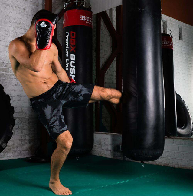 Rękawice bokserskie 10oz - Blaze Red - Legacy Series | DBX Bushido
