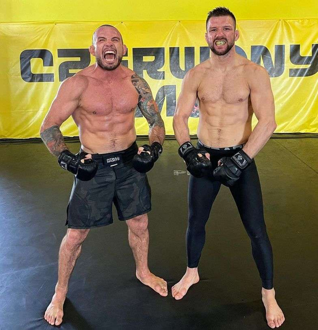 Rękawice MMA sparingowe L - Black Master - Valor Series | DBX Bushido