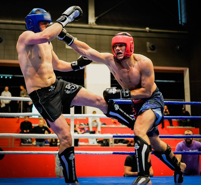 Rękawice bokserskie 16oz - Classic White - Origin Series | DBX Bushido