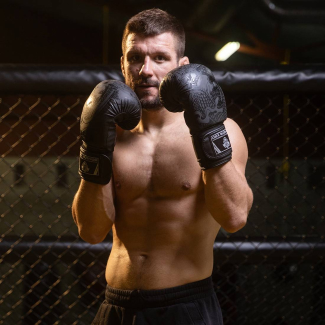 Boxing Gloves 10oz - Black Dragon - Valor Series