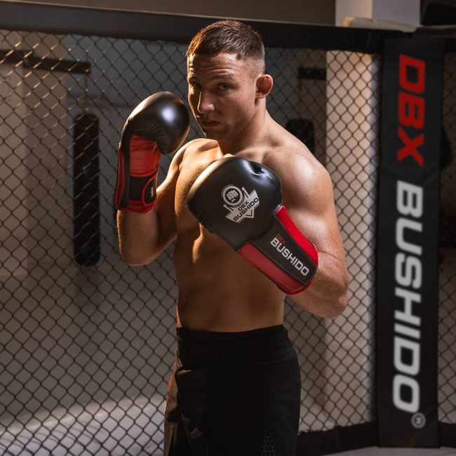 Rękawice bokserskie 10oz - Phantom Red - Valor Series | DBX Bushido