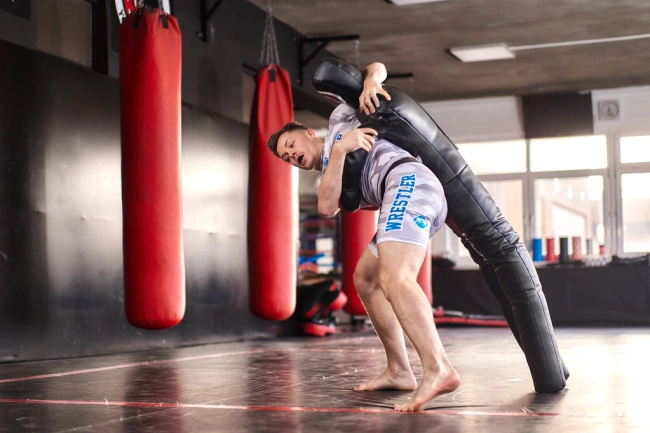 Manekin Treningowy Dwunożny - MMA, Judo, Zapasy - 165 cm 28 kg DBX-D-1