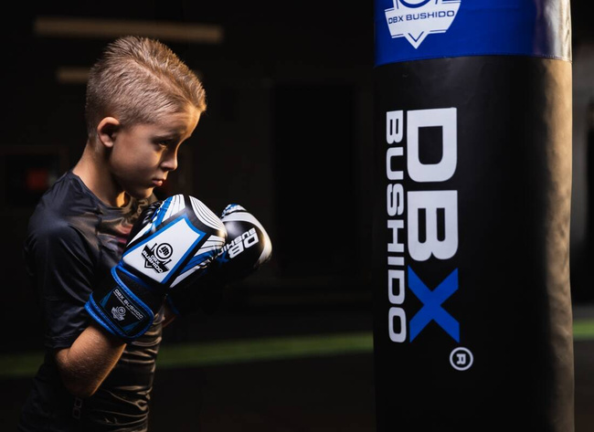 Rękawice bokserskie 6oz dla dzieci - Junior Blue | DBX Bushido