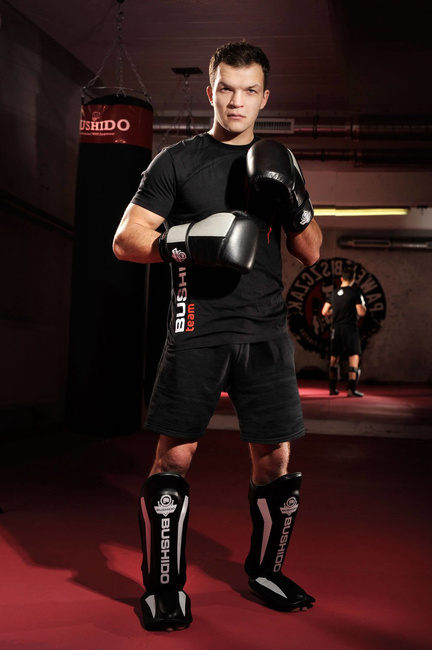 Ochraniacze na piszczele M - Phantom White | DBX Bushido