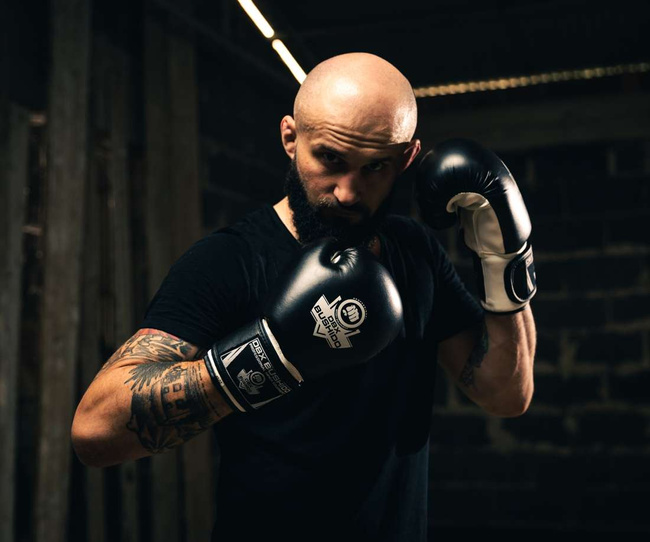 Rękawice bokserskie 14oz - Classic White - Origin Series | DBX Bushido