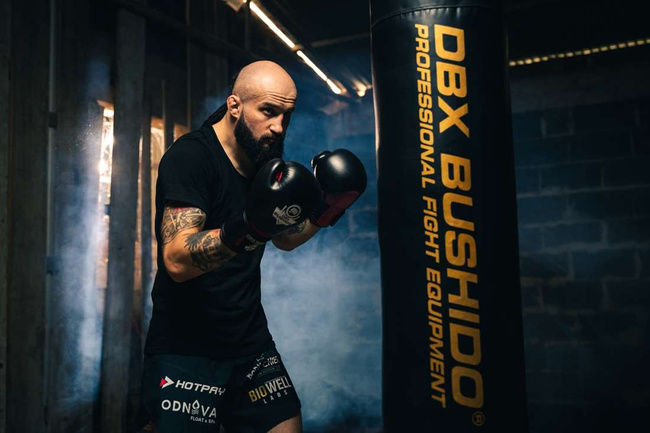 Worek bokserski - SBRX Gold + obręcz - 130 cm / 60 kg | DBX Bushido