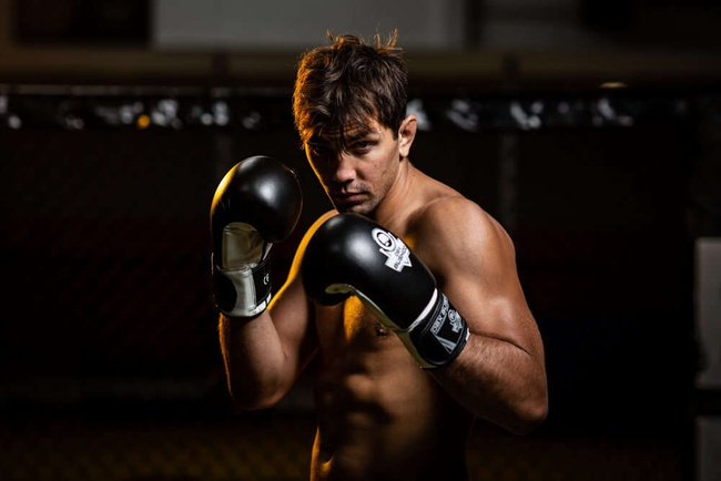 Boxing set: 407a boxing gloves + boxing wraps + mouthguards