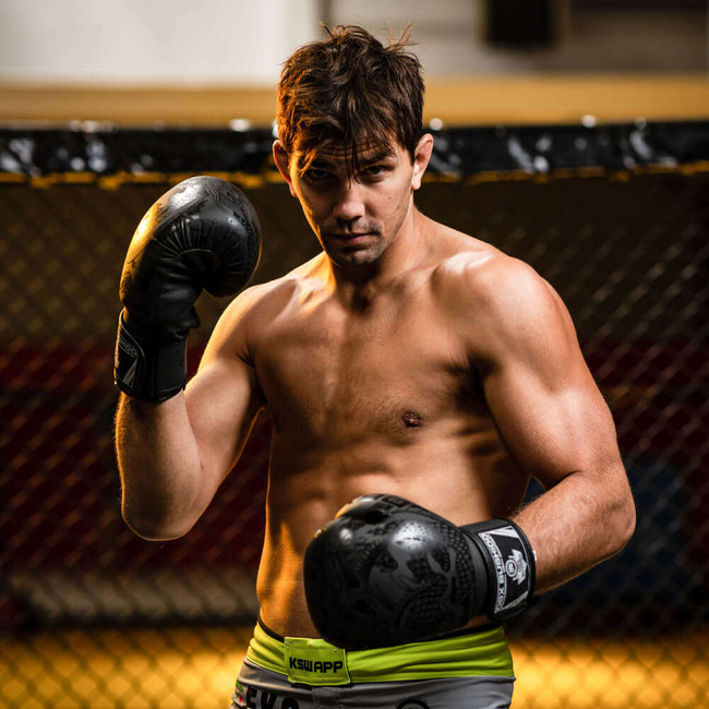 Boxing Gloves 10oz - Black Dragon - Valor Series